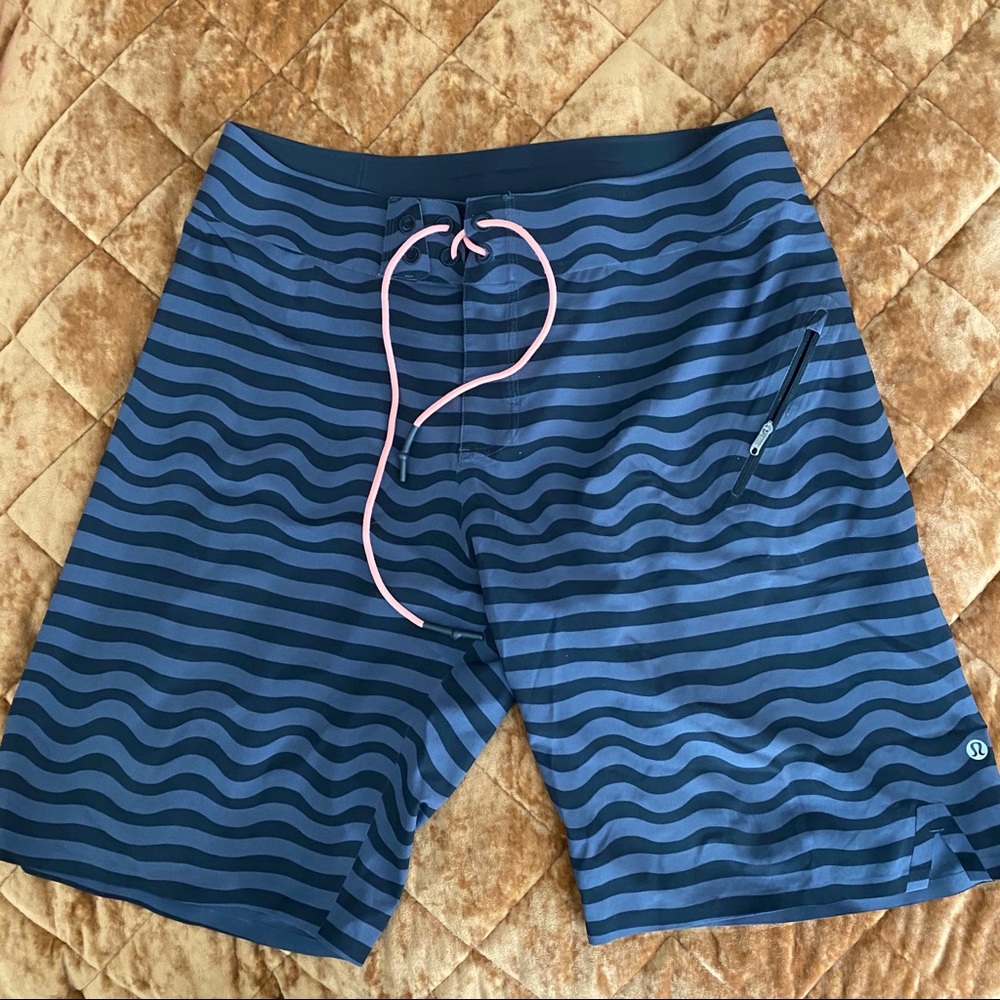 Lululemon Mens El Current Short